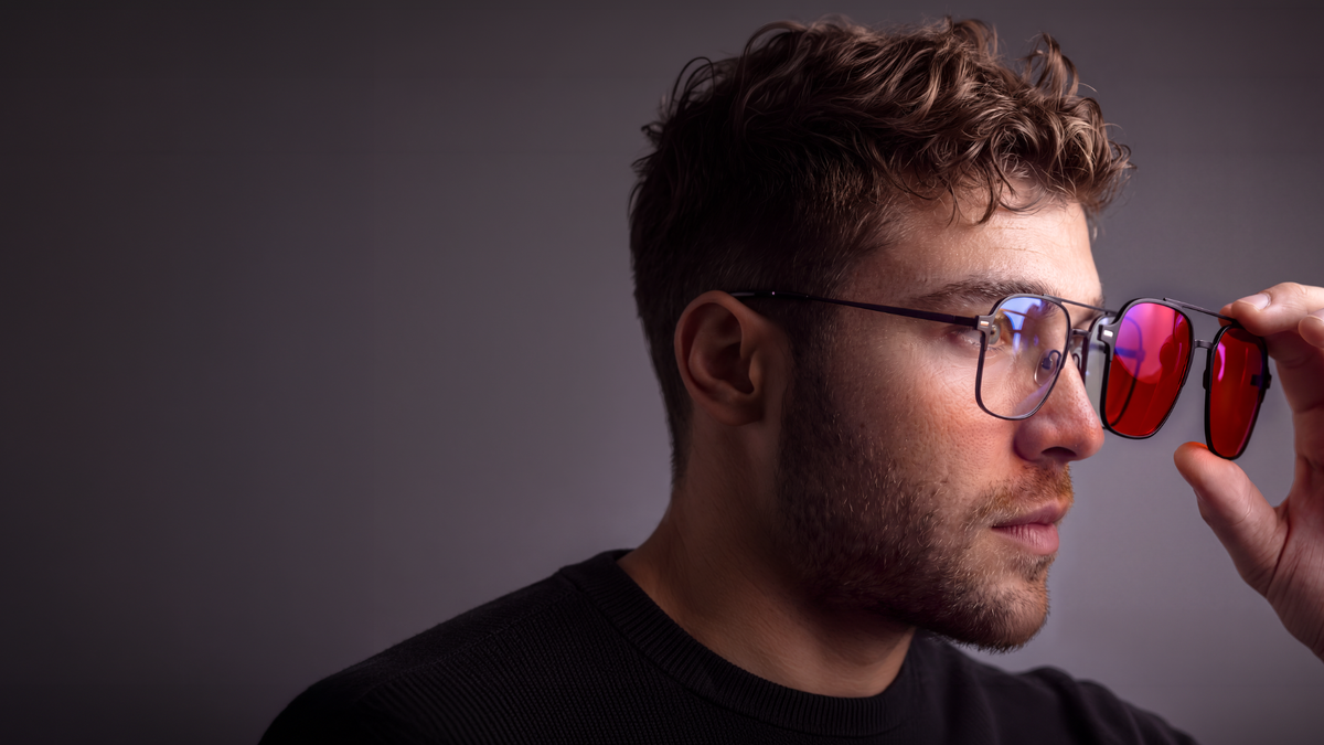 Uma armação. Seis lentes.