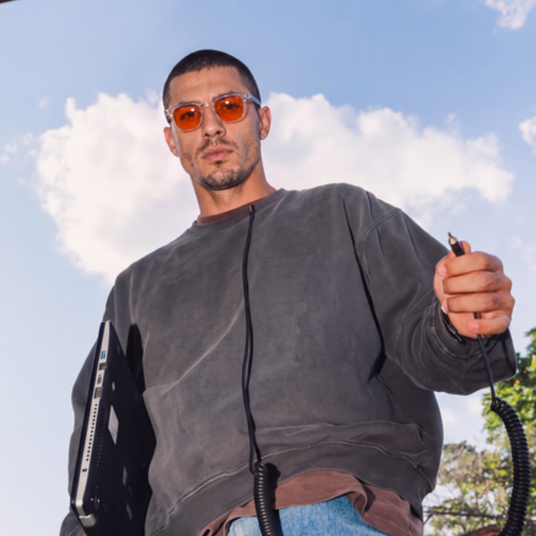 Estilo de vida – óculos Newton com armação Crystal transparente